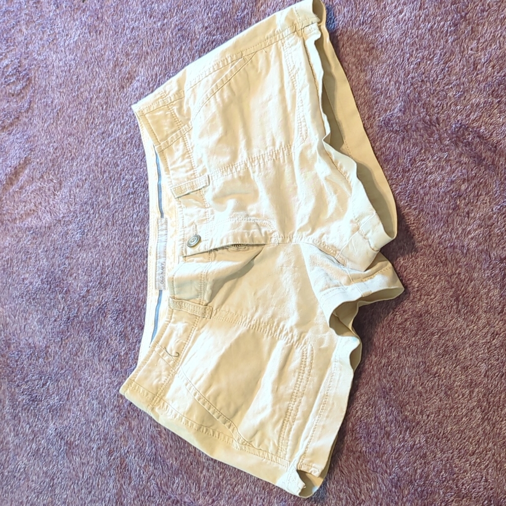 Old Navy Khaki shorts